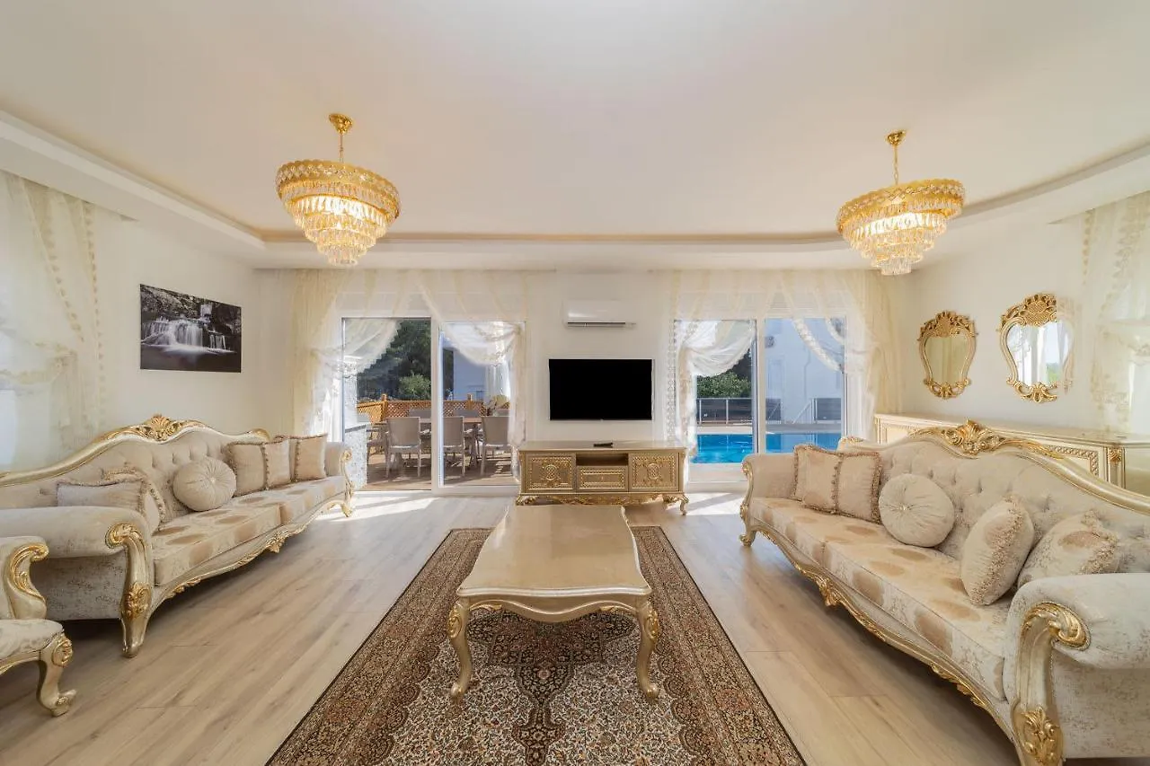 Great Villa With Pool Hammam And Sauna In Antalya
