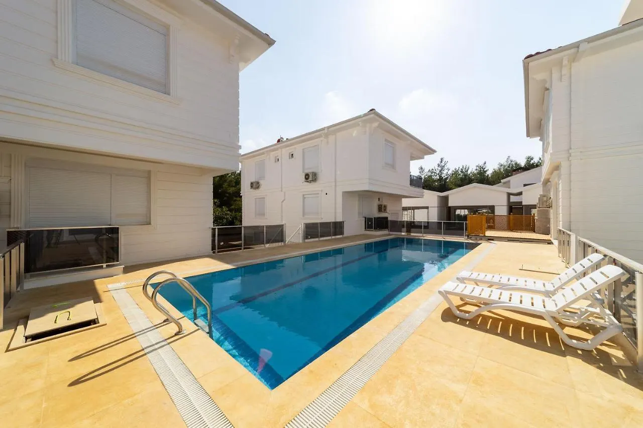 Great Villa With Pool Hammam And Sauna In Antalya